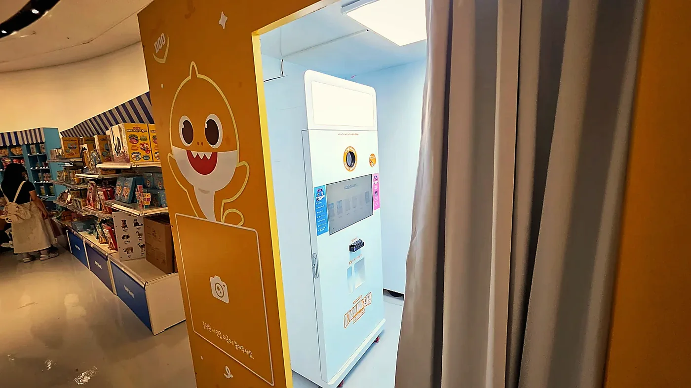 캐릭터 콜라보 부스 매장 설치